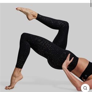 NWOT Born primitive synergy legging